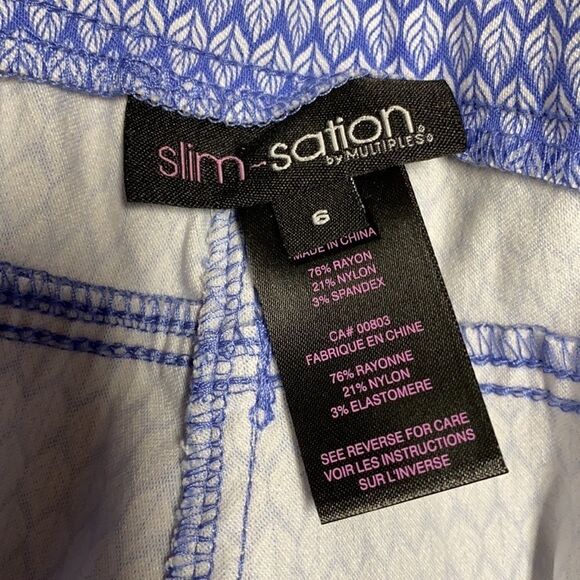 Slimsations by Multiples Blue Print Crop Pants - Picture 7 of 7